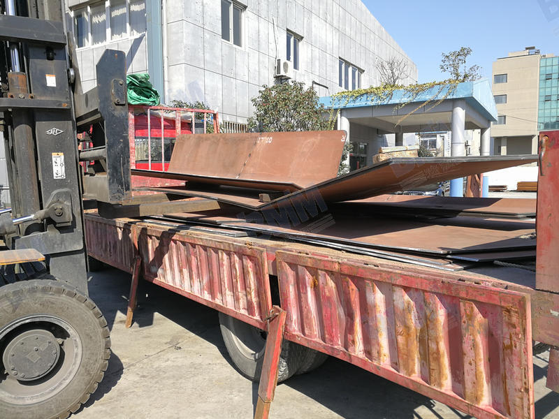 大型矿车用耐磨钢板箱体004